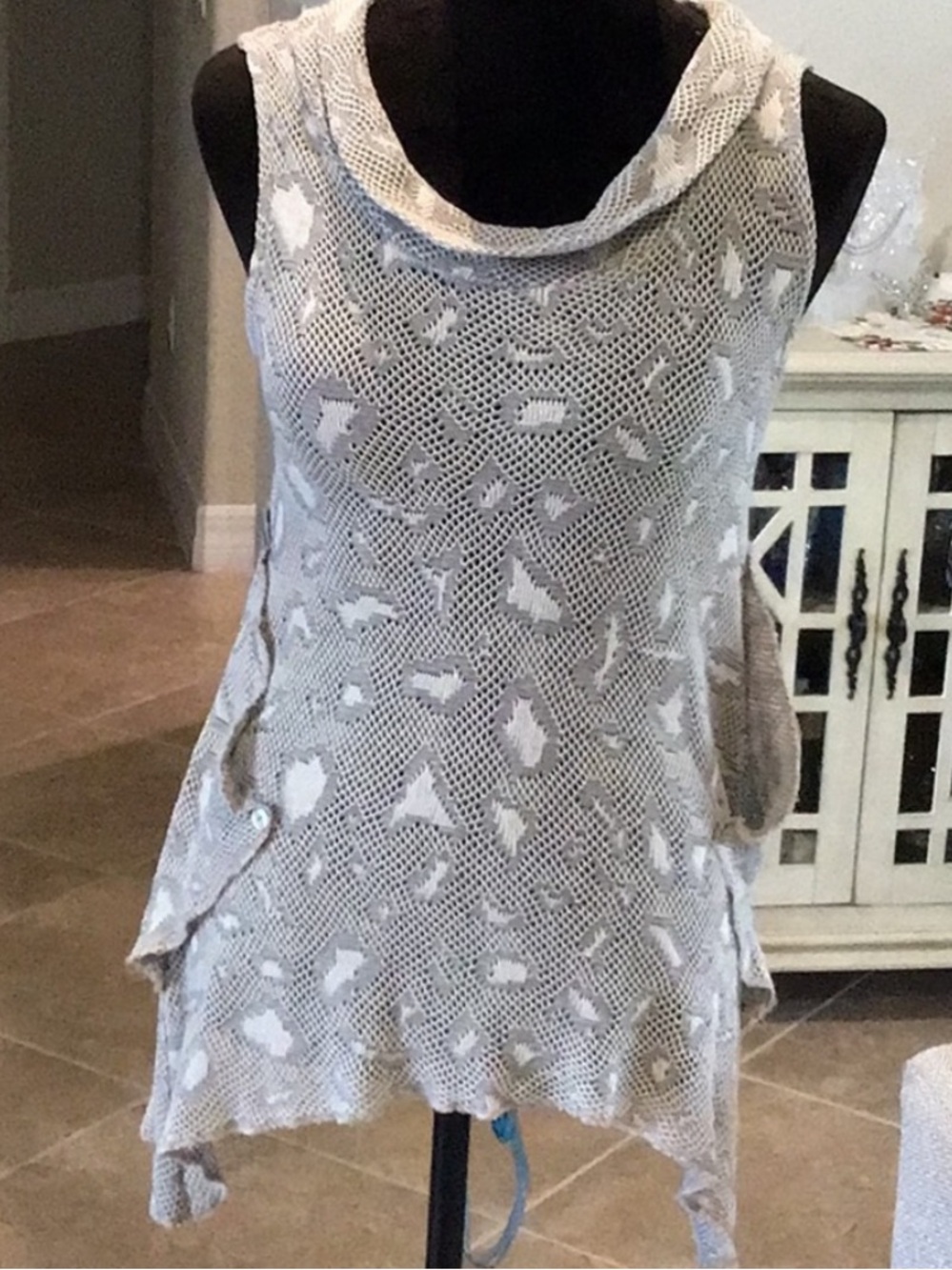 Inizio Sleeveless Taupe Patterned Cowl Neck Tunic